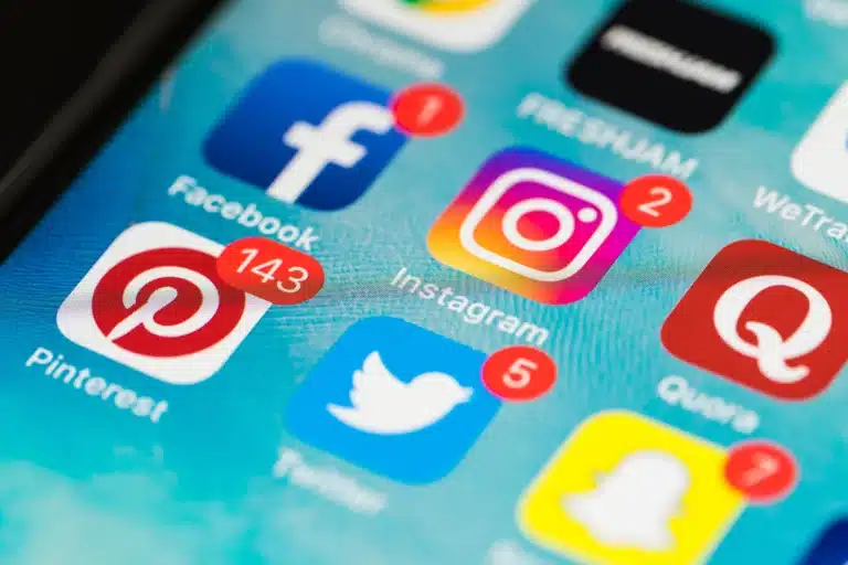 Réseaux sociaux